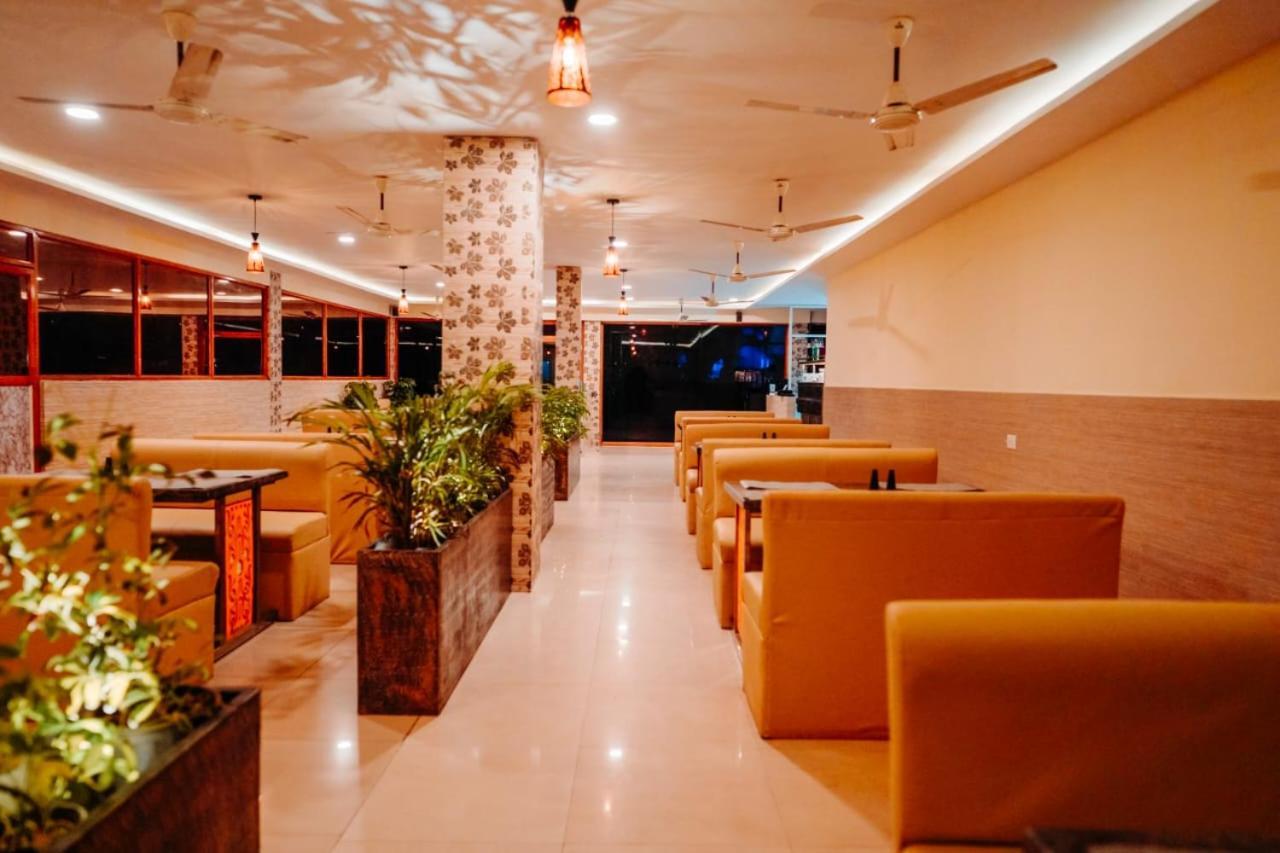 Alappuzha Hotel Lumiere מראה חיצוני תמונה